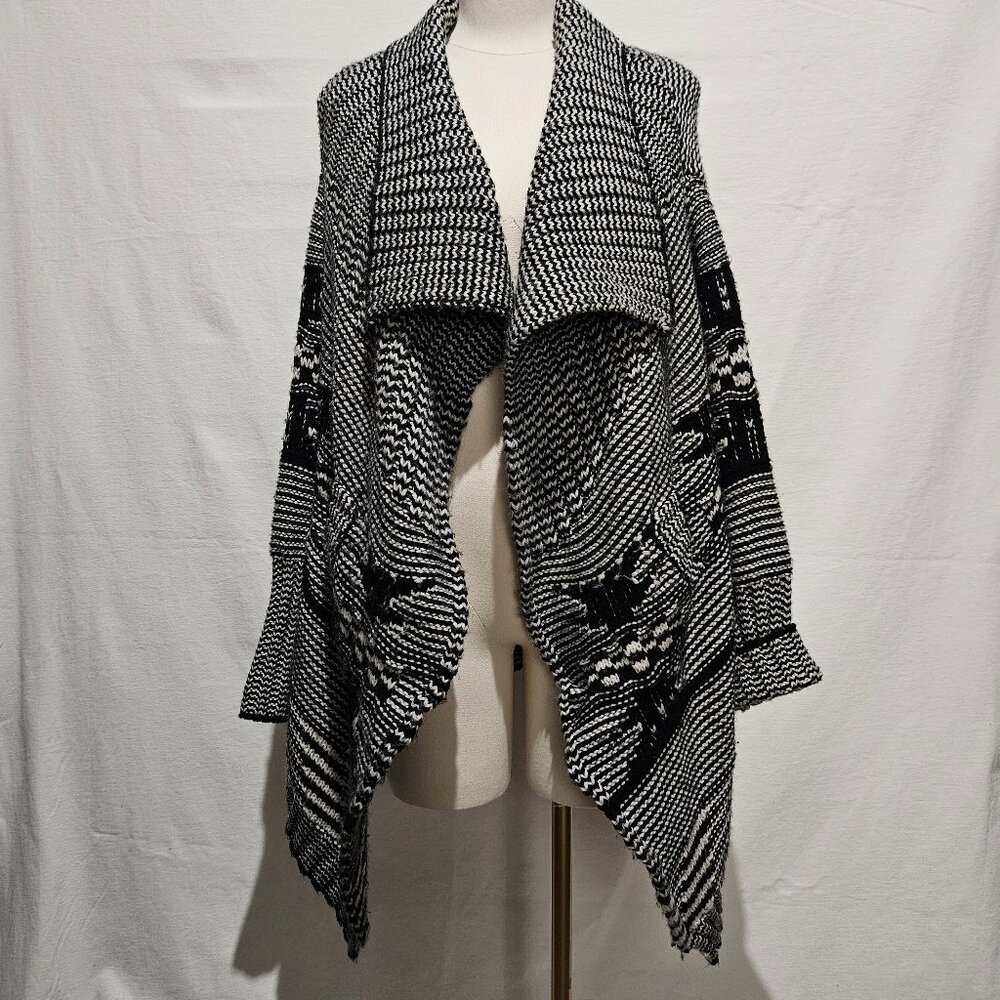 Love Stitch Feeling Cozy Chunky Knit Cardigan Sz M